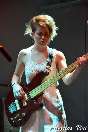 081